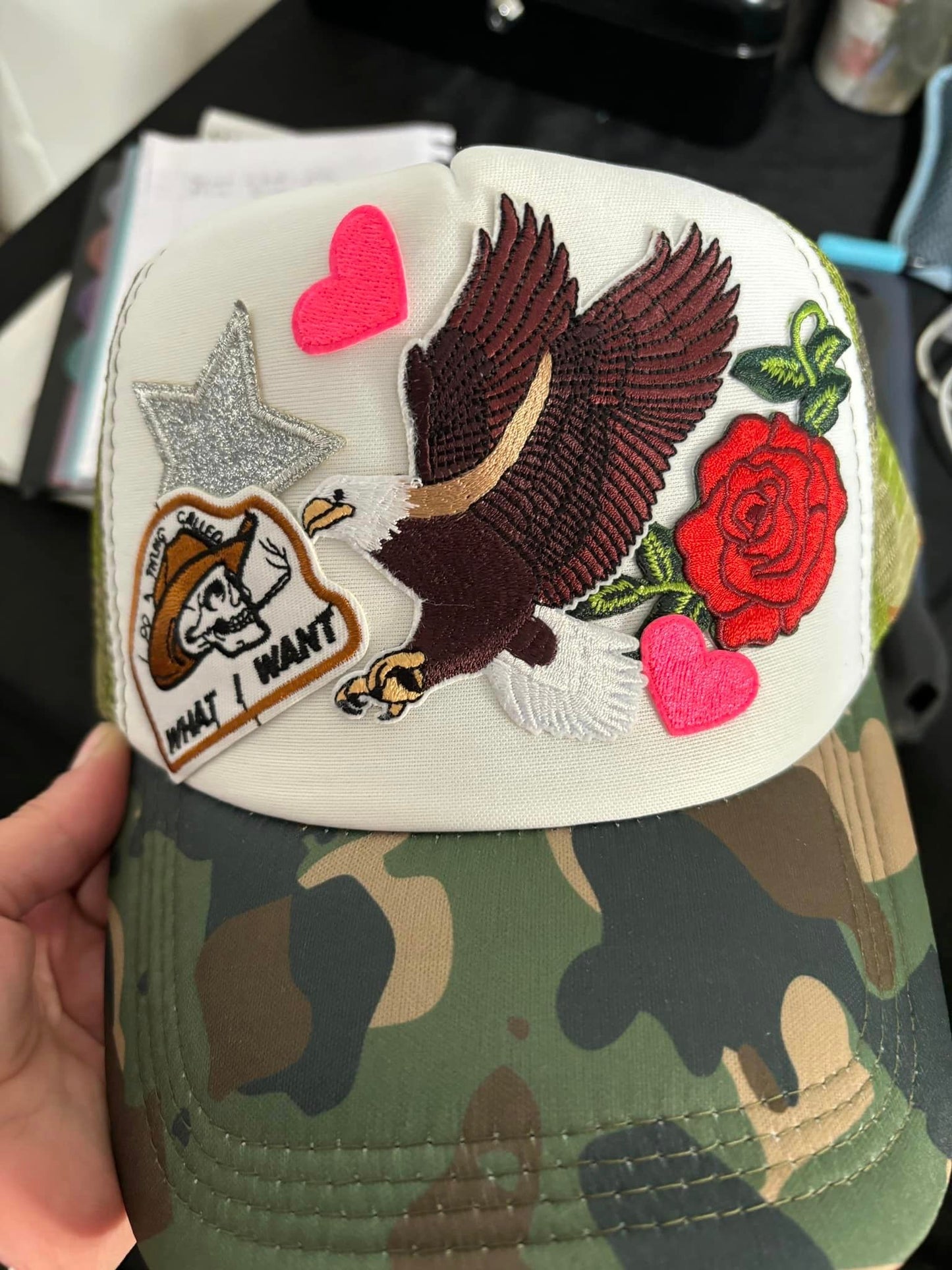 CAMO/EAGLE - TRUCKER HAT