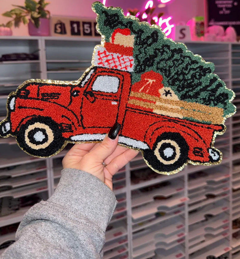 CHRISTMAS TREE VINTAGE TRUCK - CHENILLE PATCH