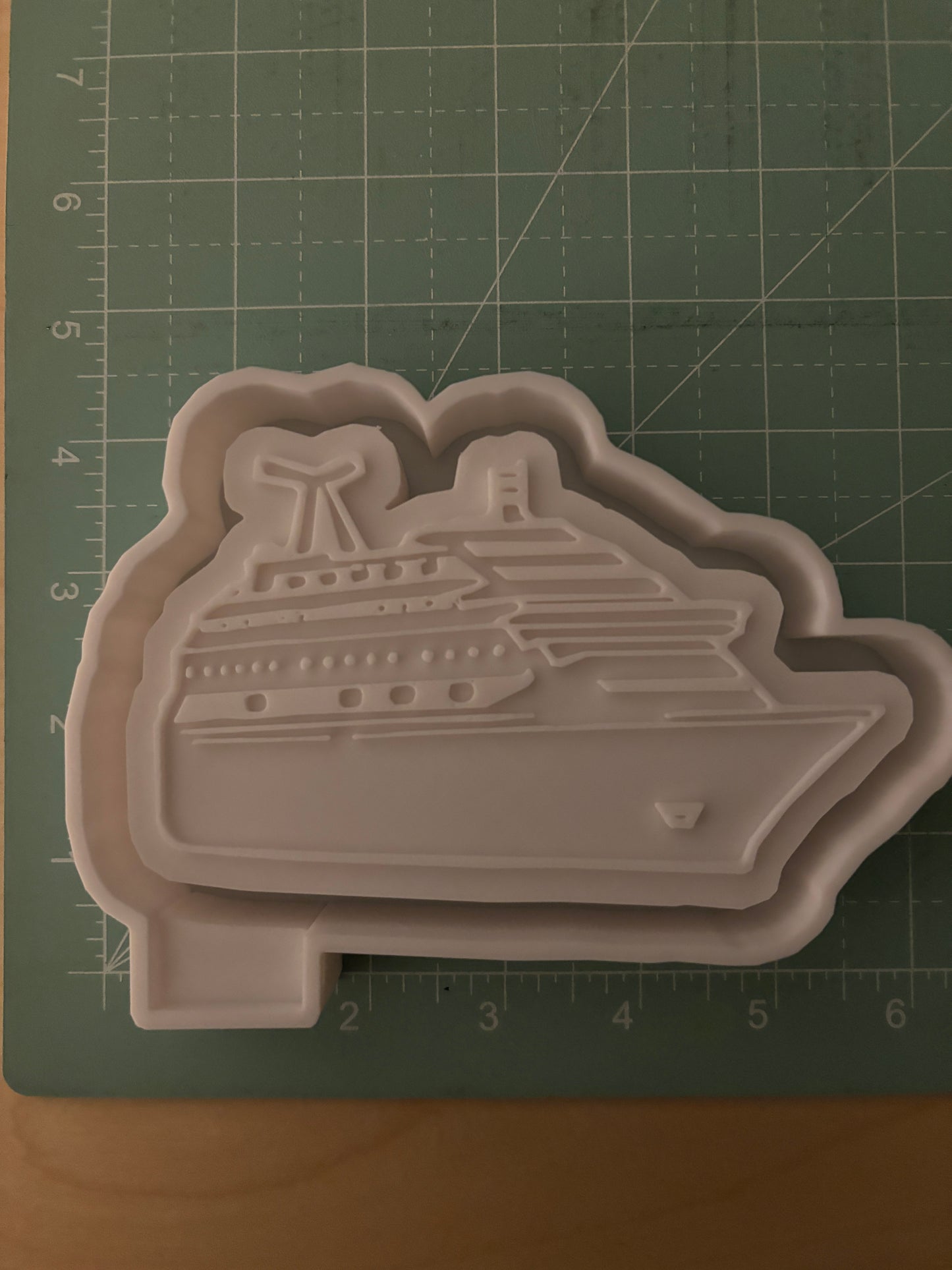 CRUISE SHIP -FRESHIE MOLD
