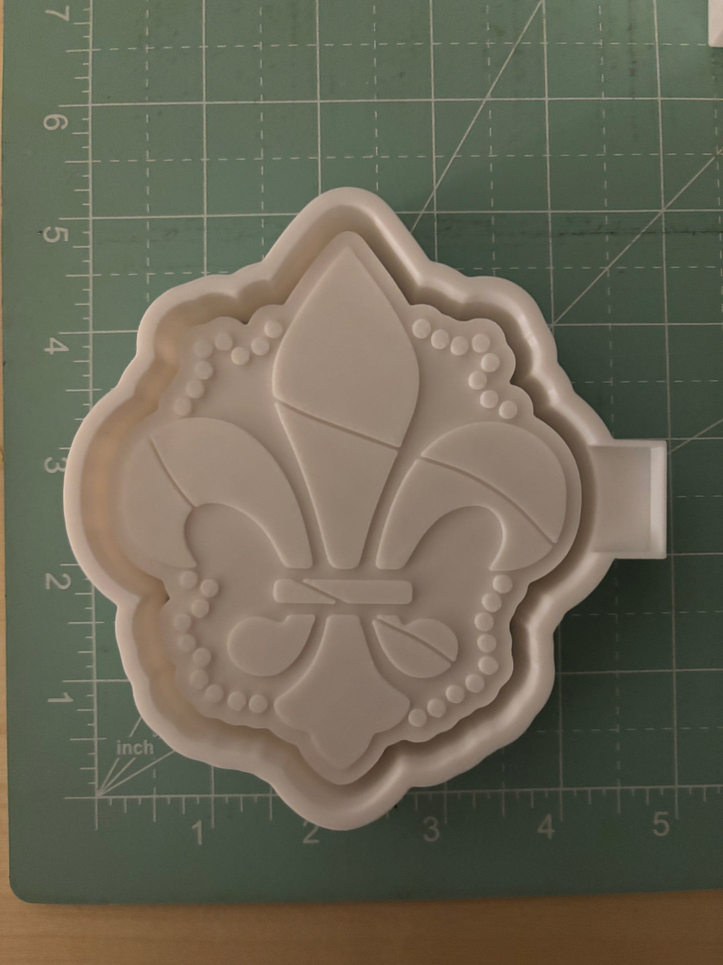 FLEUR DE LIS -FRESHIE MOLD