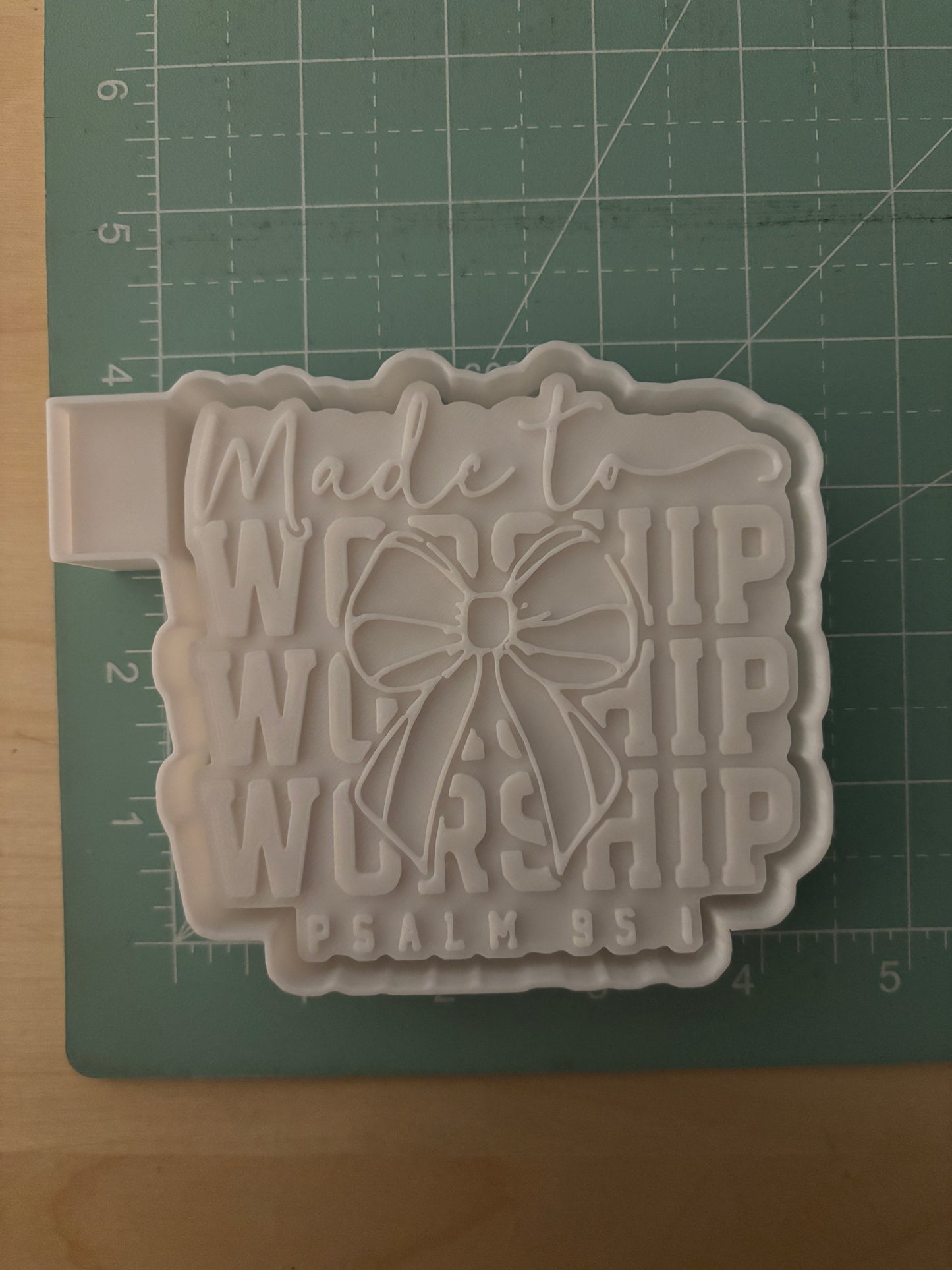 MADE TO WORSHIP -FRESHIE MOLD