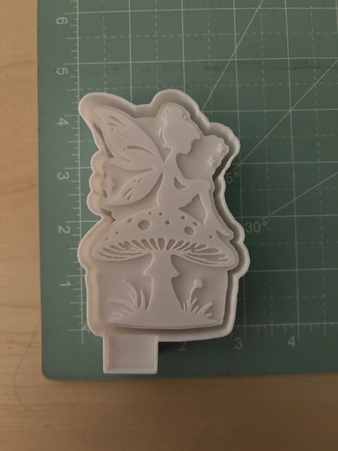 FAIRY ON MUSHROOM -FRESHIE MOLD