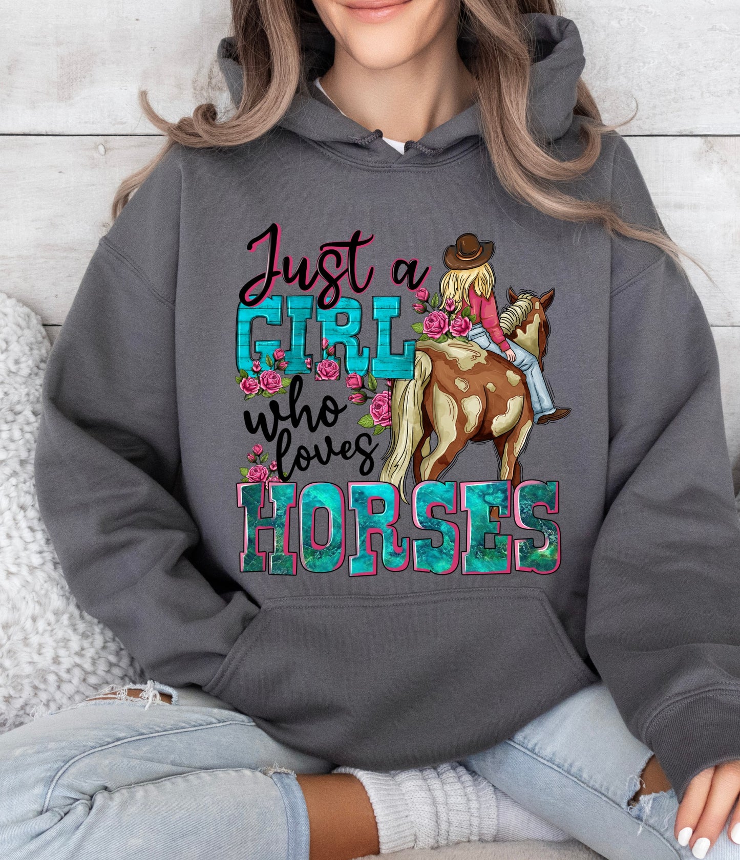 PULL OVER HOODIE - JUST A GIRL WHO LOVES HORSES