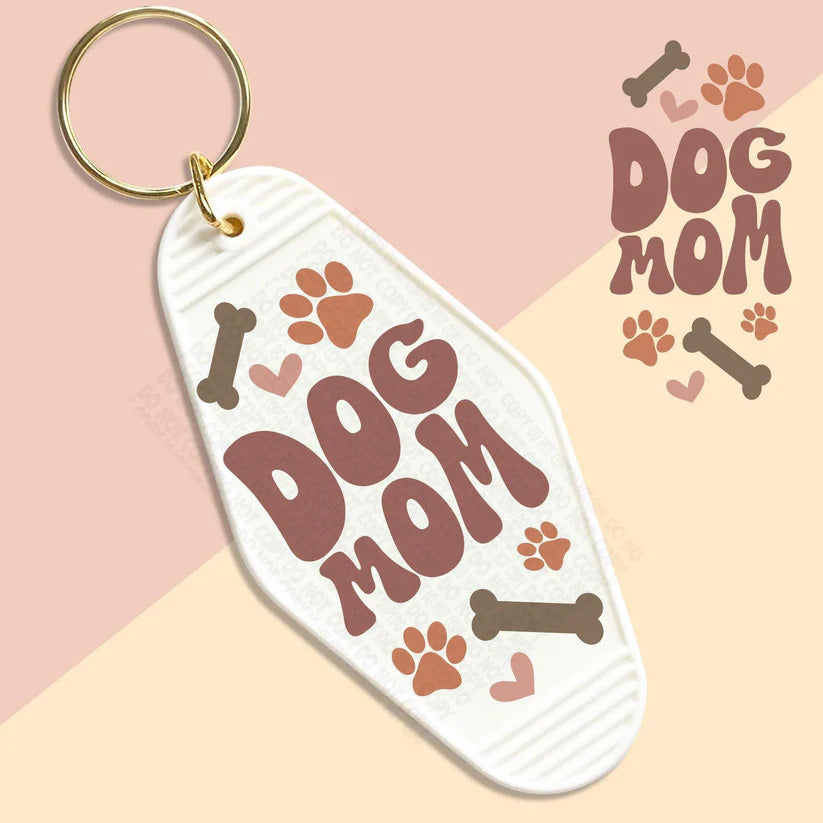 DOG MOM - MOTEL KEYCHAIN