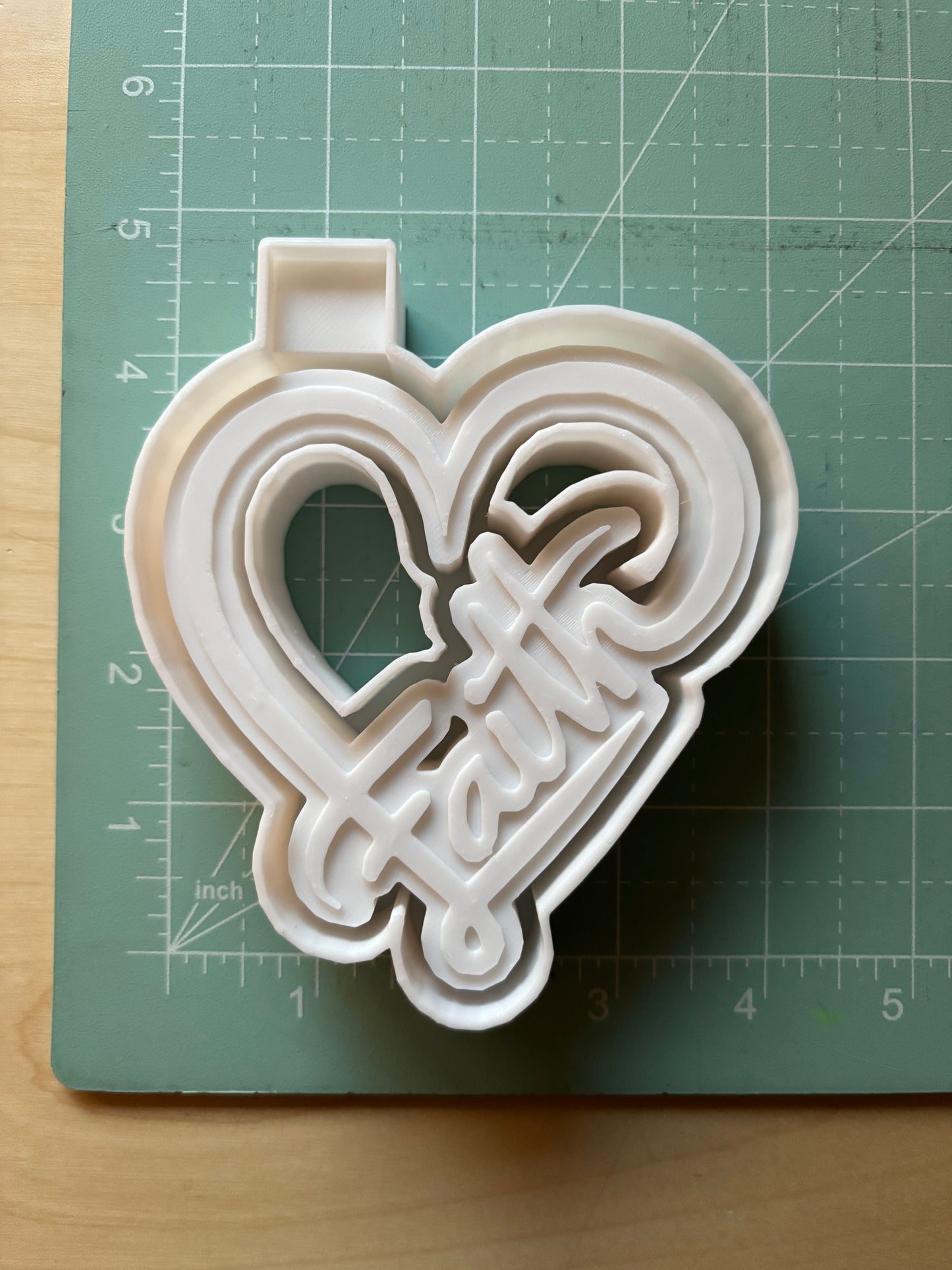 FAITH HEART -FRESHIE MOLD