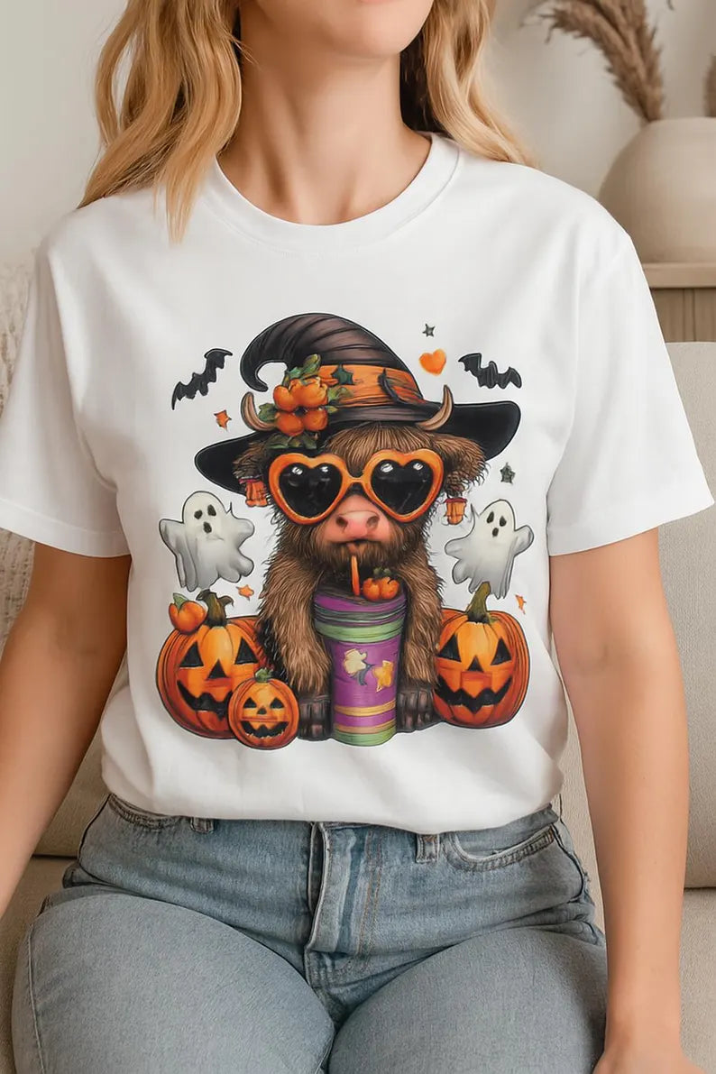 HIGHLAND COW HALLOWEEN SIPPING ON DRINK - T-SHIRT